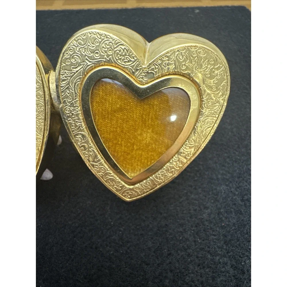 Vintage Ted Arnold Brass Heart Shape Picture Frame 4,3/4